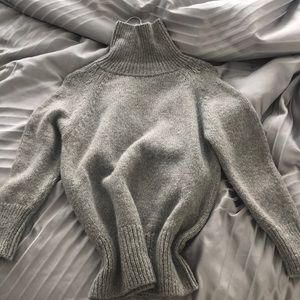 Aritzia Sweaters - Aritzia sweater Aritzia Sweaters - Aritzia sweater